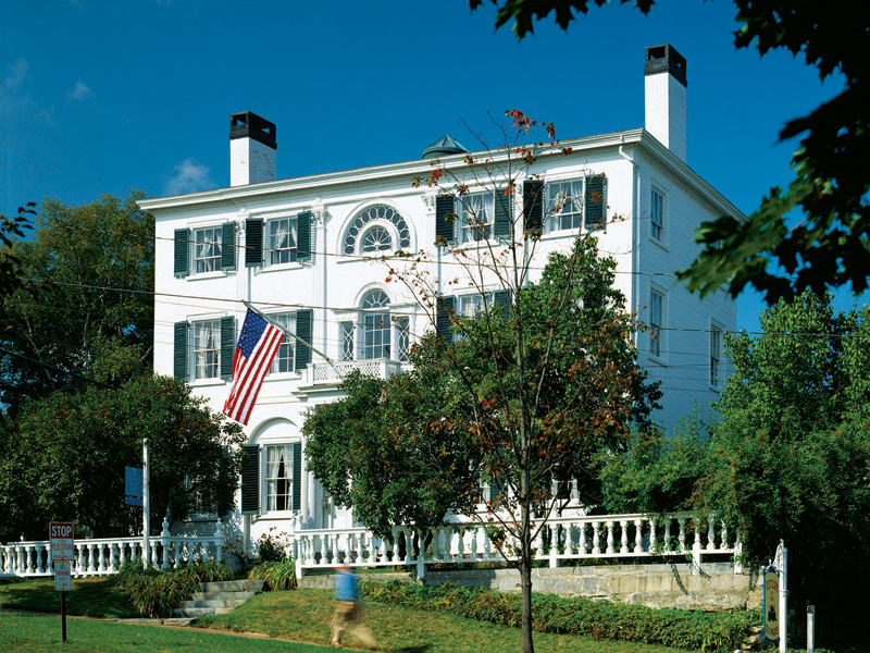 Picture of Nickels-Sortwell house. One of several historic sites in Wiscasset Village. 3 miles from Wiscasset Woods Lodge